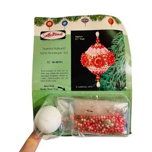 LeeWards Aurora Saturn Sequin Boutique Ornament Craft‎ Kit Vtg Beaded Ball Kit